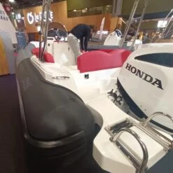 FANALE MARINE FALCHETTU 700 équipé D'un 250 Cv Honda