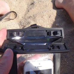 KIT COMPLET POCHETTE ETANCHE SMARTPHONE SEAWAG NOIRE NOIR/BLEU -Bateaux Boutique kit complet pochette etanche smartphone seawag noire noir bleu 4